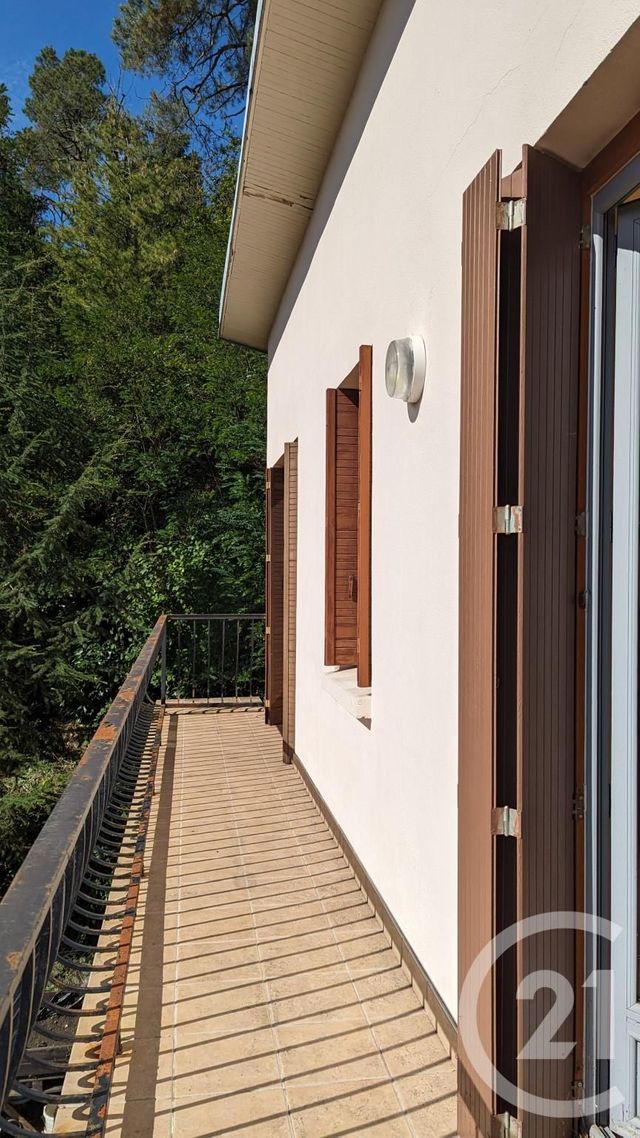 Appartement F4 à louer - 4 pièces - 75 m2 - Chatel Guyon - 63 - AUVERGNE