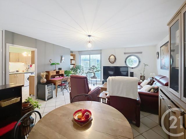 Appartement F4 &agrave; vendre - 4 pi&egrave;ces - 91 m2 - Riom - 63 - AUVERGNE