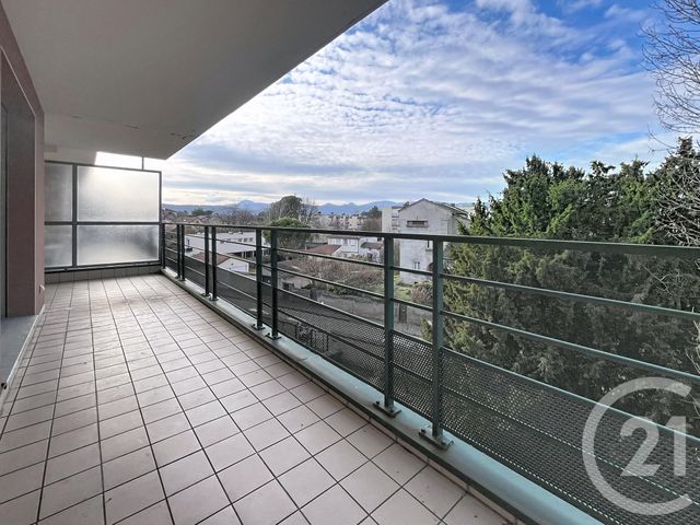 Appartement F4 &agrave; vendre - 4 pi&egrave;ces - 91 m2 - Riom - 63 - AUVERGNE