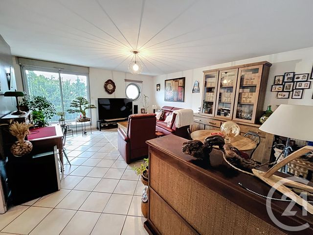 Appartement F4 &agrave; vendre - 4 pi&egrave;ces - 91 m2 - Riom - 63 - AUVERGNE