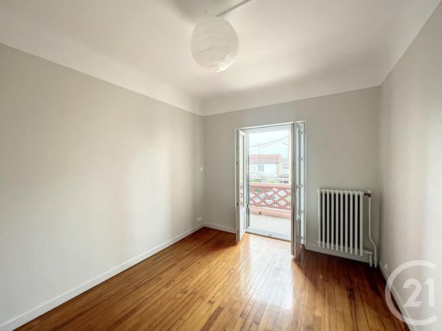 Appartement F3 &agrave; louer - 3 pi&egrave;ces - 66,35 m2 - Clermont Ferrand - 63 - AUVERGNE
