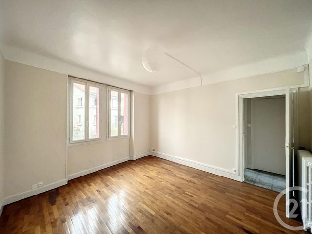 Appartement F3 &agrave; louer - 3 pi&egrave;ces - 66,35 m2 - Clermont Ferrand - 63 - AUVERGNE