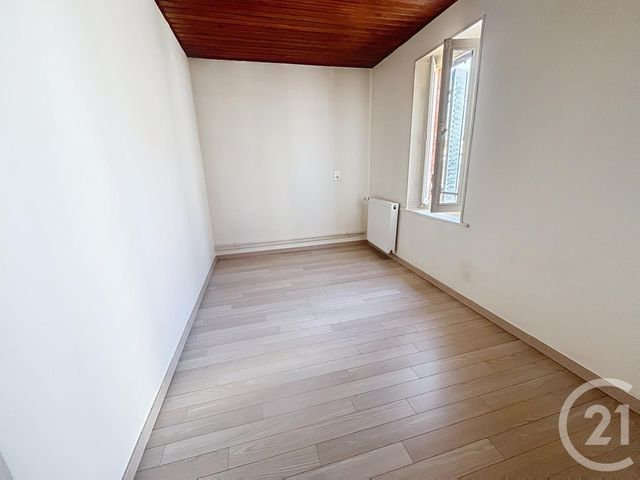 Maison &agrave; louer - 3 pi&egrave;ces - 66 m2 - Riom - 63 - AUVERGNE