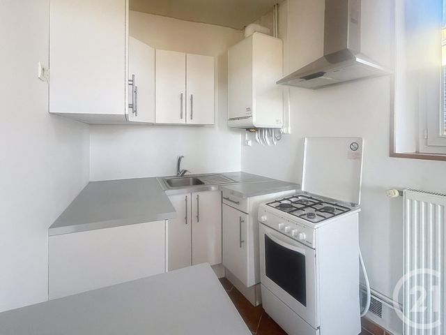 Appartement F1 &agrave; louer - 1 pi&egrave;ce - 42,45 m2 - Chatelguyon - 63 - AUVERGNE