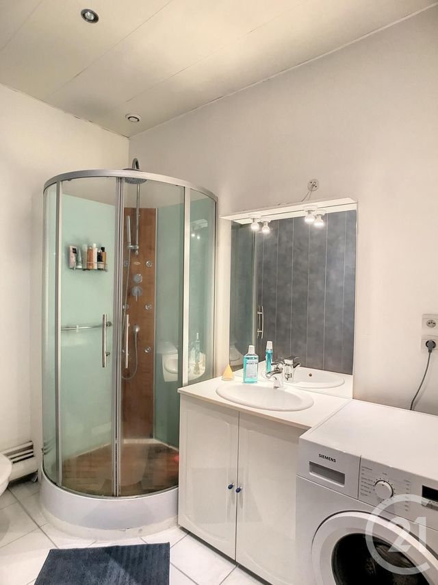 Appartement F1 &agrave; louer - 1 pi&egrave;ce - 42,45 m2 - Chatelguyon - 63 - AUVERGNE