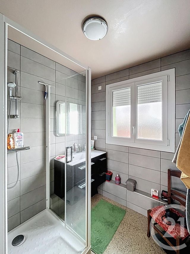 Maison &agrave; vendre - 5 pi&egrave;ces - 75,93 m2 - Riom - 63 - AUVERGNE