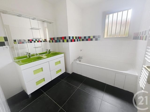 Maison &agrave; louer - 5 pi&egrave;ces - 114,93 m2 - Marsat - 63 - AUVERGNE