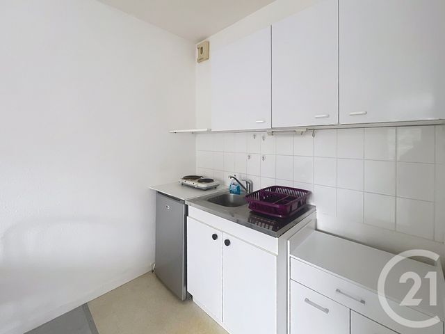 Appartement F1 &agrave; louer - 1 pi&egrave;ce - 21 m2 - Chatel Guyon - 63 - AUVERGNE