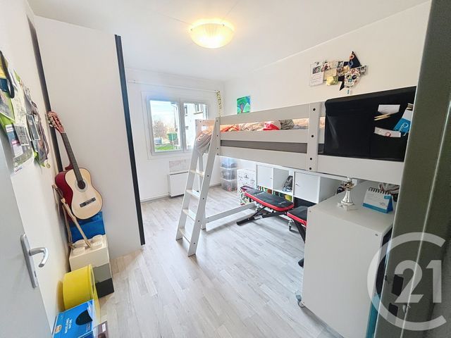 Maison &agrave; louer - 4 pi&egrave;ces - 74,40 m2 - Mozac - 63 - AUVERGNE