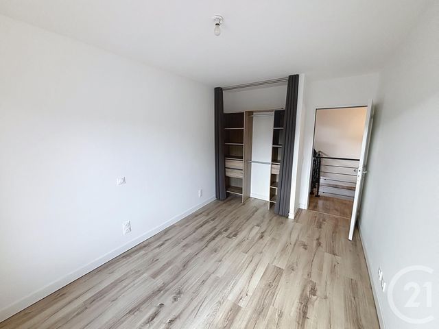 Maison &agrave; louer - 4 pi&egrave;ces - 120 m2 - Aigueperse - 63 - AUVERGNE