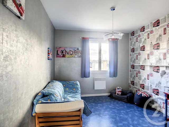 Maison &agrave; louer - 5 pi&egrave;ces - 95 m2 - St Bonnet Pres Riom - 63 - AUVERGNE