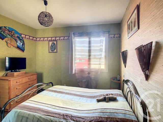 Maison &agrave; louer - 5 pi&egrave;ces - 95 m2 - St Bonnet Pres Riom - 63 - AUVERGNE