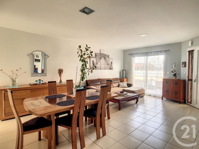 Maison &agrave; louer - 5 pi&egrave;ces - 95 m2 - St Bonnet Pres Riom - 63 - AUVERGNE