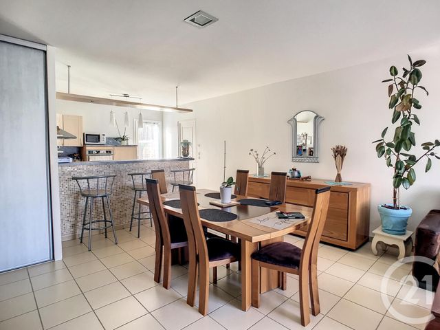 Maison &agrave; louer - 5 pi&egrave;ces - 95 m2 - St Bonnet Pres Riom - 63 - AUVERGNE