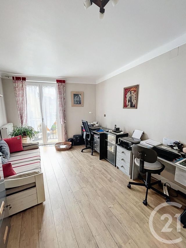 Maison &agrave; vendre - 9 pi&egrave;ces - 167,99 m2 - Volvic - 63 - AUVERGNE