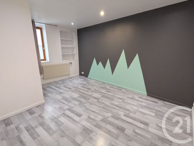 Appartement F3 &agrave; louer - 3 pi&egrave;ces - 83,40 m2 - Chatel Guyon - 63 - AUVERGNE