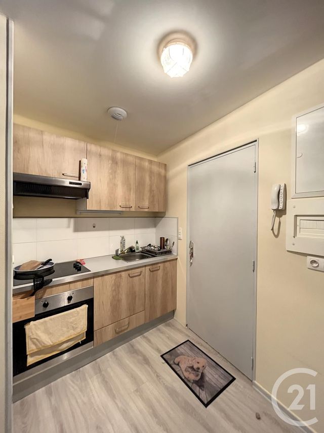 Appartement F2 &agrave; louer - 2 pi&egrave;ces - 45,52 m2 - Riom - 63 - AUVERGNE