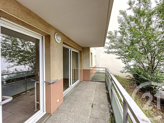 Appartement F3 &agrave; vendre - 3 pi&egrave;ces - 61,66 m2 - Riom - 63 - AUVERGNE