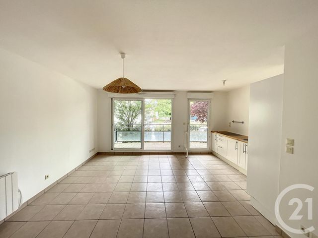 Appartement F3 &agrave; vendre - 3 pi&egrave;ces - 61,66 m2 - Riom - 63 - AUVERGNE
