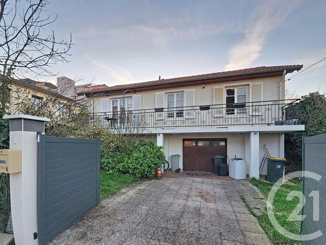 Maison &agrave; vendre - 6 pi&egrave;ces - 97,60 m2 - Riom - 63 - AUVERGNE