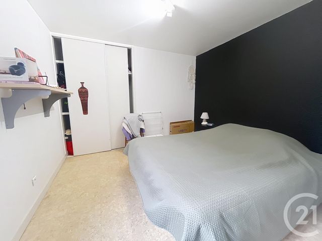 Appartement &agrave; louer - 2 pi&egrave;ces - 43,40 m2 - Aigueperse - 63 - AUVERGNE