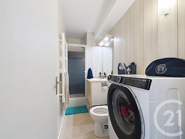 Appartement F2 &agrave; louer - 2 pi&egrave;ces - 28,70 m2 - Chatel Guyon - 63 - AUVERGNE