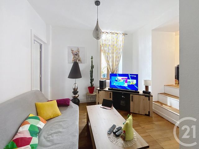 Appartement F2 &agrave; louer - 2 pi&egrave;ces - 46,50 m2 - Chatel Guyon - 63 - AUVERGNE