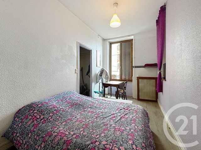 Appartement F2 &agrave; louer - 2 pi&egrave;ces - 46,50 m2 - Chatel Guyon - 63 - AUVERGNE