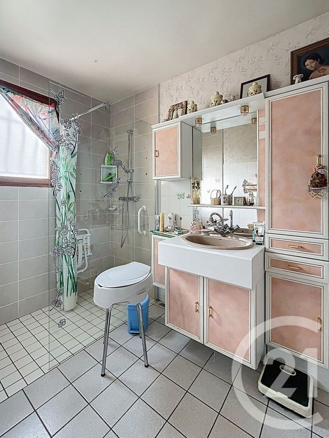 Maison &agrave; vendre - 5 pi&egrave;ces - 97 m2 - Riom - 63 - AUVERGNE