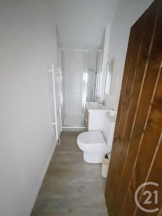 Appartement F4 &agrave; vendre - 2 pi&egrave;ces - 47,24 m2 - Riom - 63 - AUVERGNE