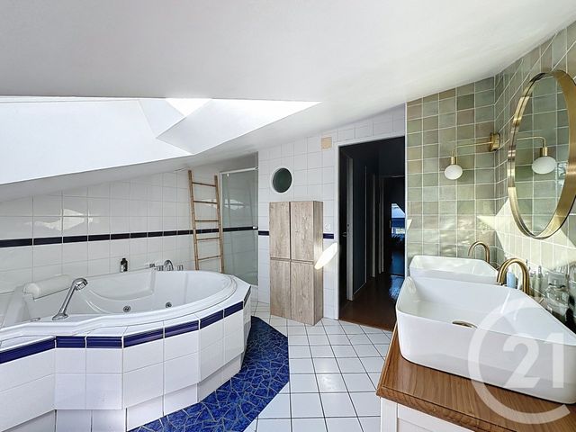 Appartement F4 &agrave; vendre - 4 pi&egrave;ces - 120 m2 - Mozac - 63 - AUVERGNE