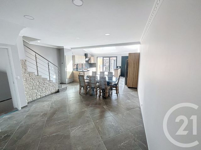 Maison &agrave; louer - 3 pi&egrave;ces - 99,57 m2 - Volvic - 63 - AUVERGNE