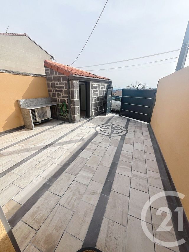 Maison &agrave; louer - 3 pi&egrave;ces - 99,57 m2 - Volvic - 63 - AUVERGNE