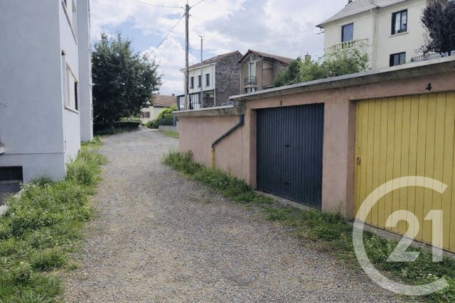 parking - CLERMONT FERRAND - 63