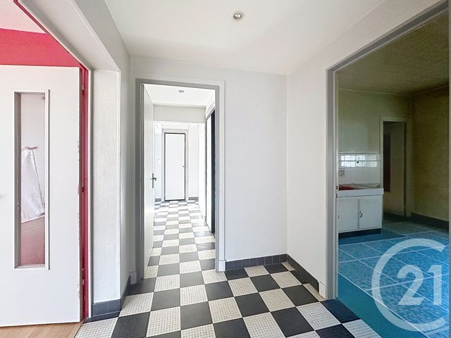 Maison &agrave; vendre - 7 pi&egrave;ces - 180 m2 - Riom - 63 - AUVERGNE