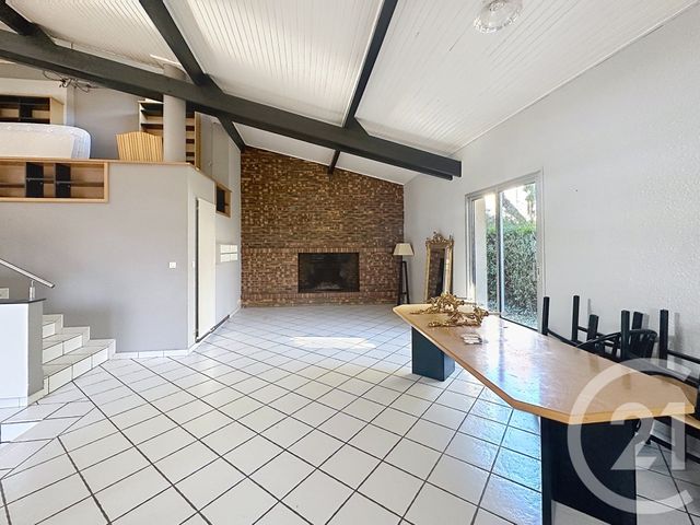 Maison &agrave; vendre - 7 pi&egrave;ces - 180 m2 - Riom - 63 - AUVERGNE