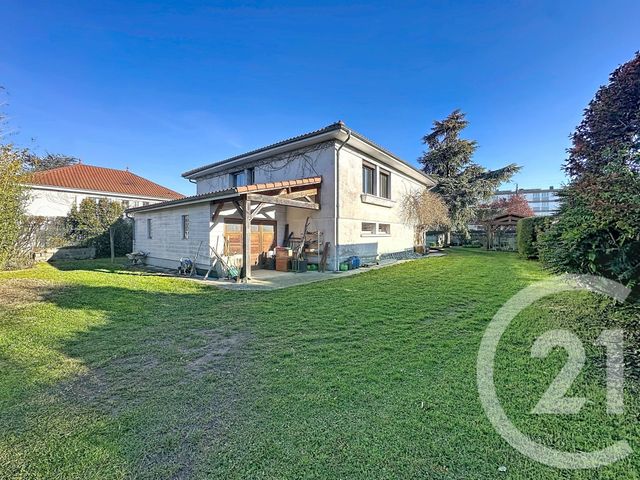 Maison &agrave; vendre - 7 pi&egrave;ces - 180 m2 - Riom - 63 - AUVERGNE