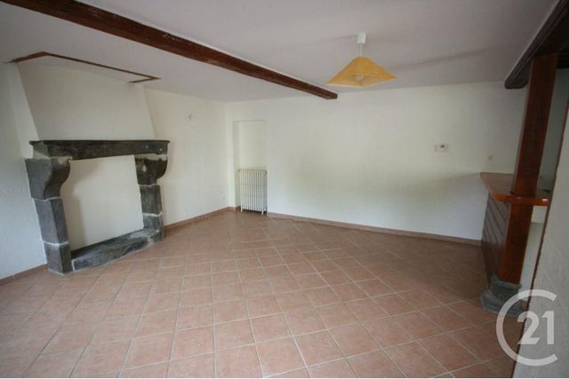 Maison &agrave; louer - 4 pi&egrave;ces - 87 m2 - Marsat - 63 - AUVERGNE