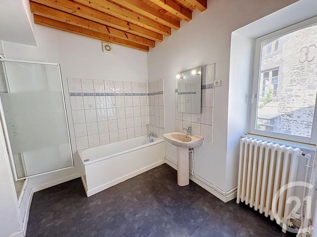 Maison &agrave; louer - 4 pi&egrave;ces - 87 m2 - Marsat - 63 - AUVERGNE