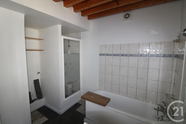 Maison &agrave; louer - 4 pi&egrave;ces - 87 m2 - Marsat - 63 - AUVERGNE