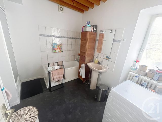 Maison &agrave; louer - 4 pi&egrave;ces - 87 m2 - Marsat - 63 - AUVERGNE