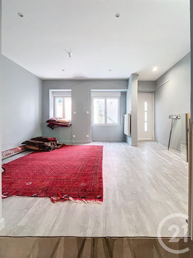 Maison &agrave; vendre - 4 pi&egrave;ces - 120 m2 - St Bonnet Pres Riom - 63 - AUVERGNE