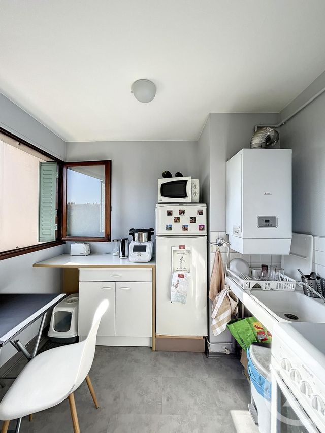 Appartement F1 &agrave; louer - 1 pi&egrave;ce - 30,49 m2 - Riom - 63 - AUVERGNE