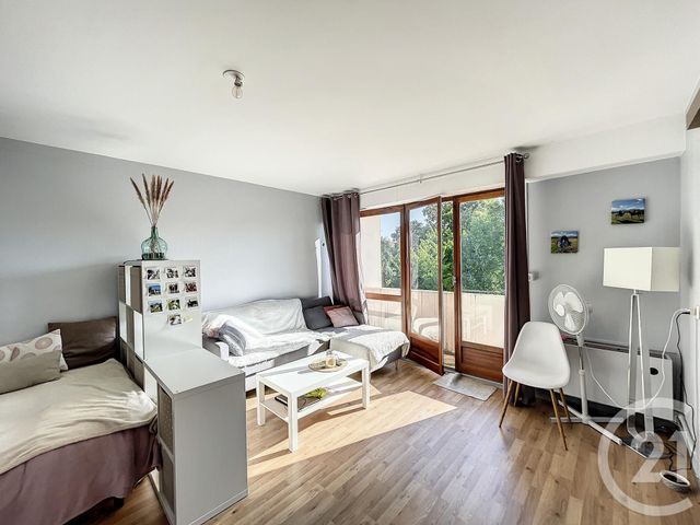 Appartement F1 &agrave; louer - 1 pi&egrave;ce - 30,49 m2 - Riom - 63 - AUVERGNE