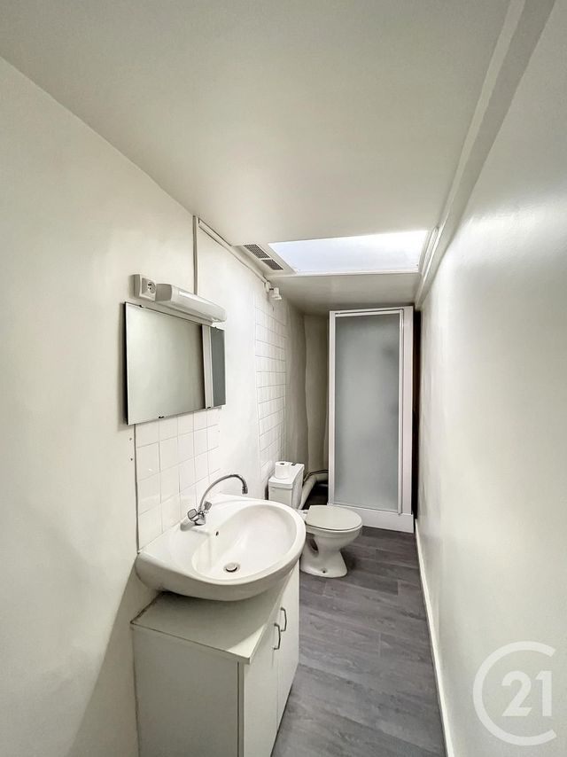 Appartement F1 &agrave; louer - 1 pi&egrave;ce - 43,19 m2 - Riom - 63 - AUVERGNE