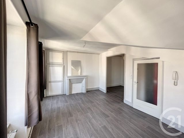 Appartement F1 &agrave; louer - 1 pi&egrave;ce - 43,19 m2 - Riom - 63 - AUVERGNE