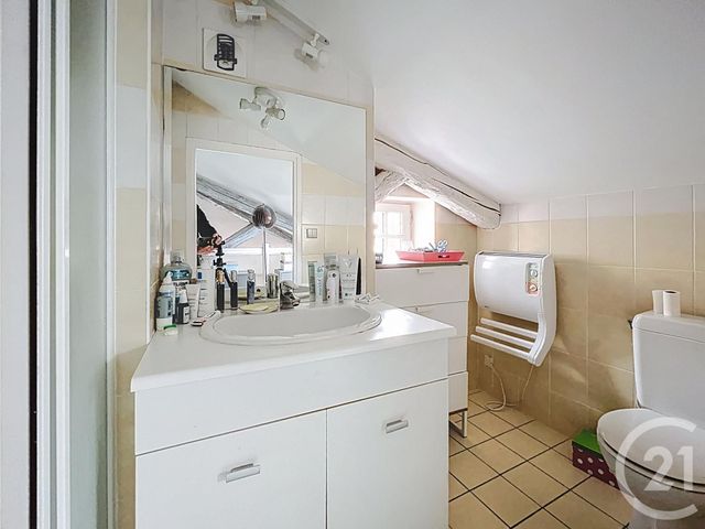 Appartement F5 &agrave; vendre - 6 pi&egrave;ces - 127,57 m2 - Riom - 63 - AUVERGNE