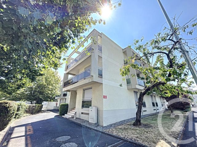 Appartement Studio &agrave; louer - 1 pi&egrave;ce - 18,05 m2 - Clermont Ferrand - 63 - AUVERGNE