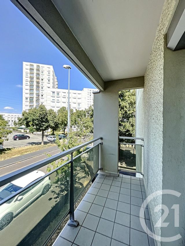 Appartement Studio &agrave; louer - 1 pi&egrave;ce - 18,05 m2 - Clermont Ferrand - 63 - AUVERGNE