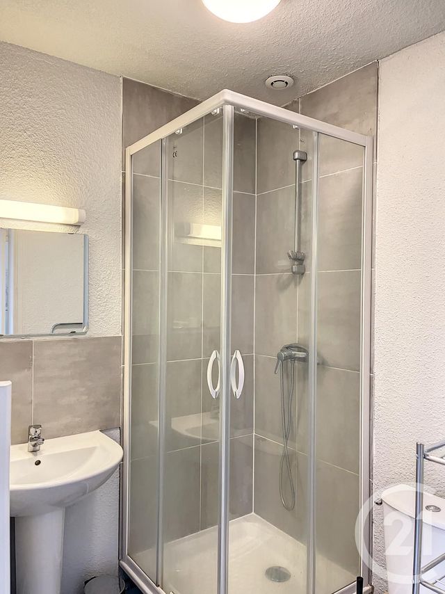 Appartement Studio &agrave; louer - 1 pi&egrave;ce - 21,09 m2 - Clermont Ferrand - 63 - AUVERGNE